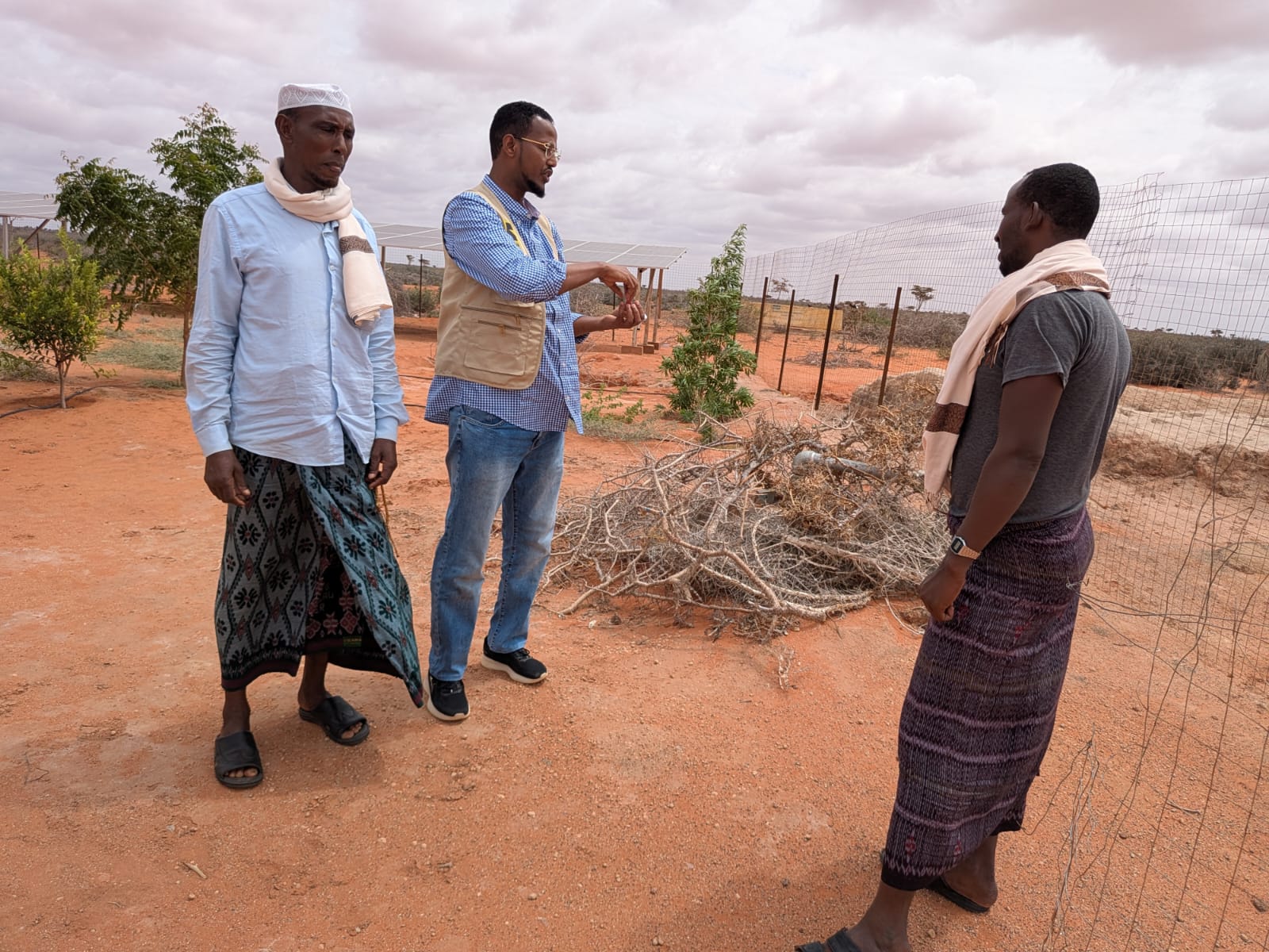 Community consultation at a solar-powered water site